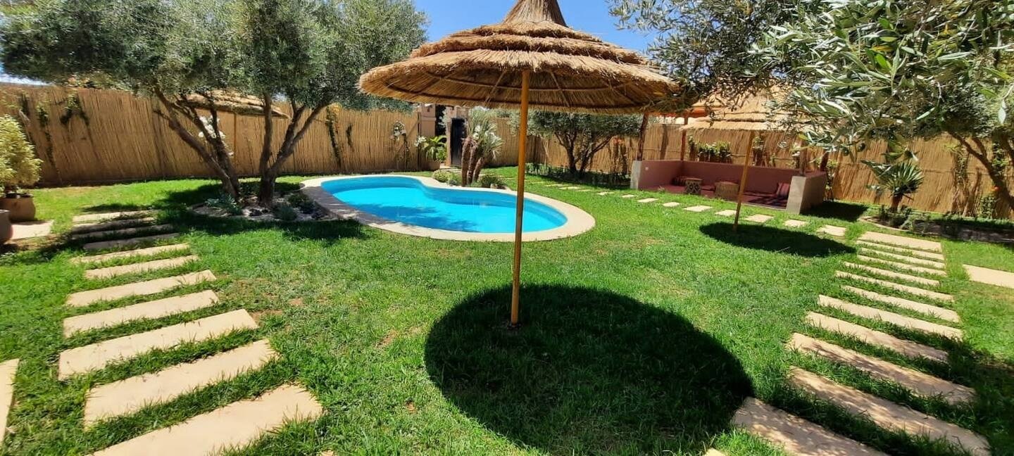 Vacances en compagne pour 2 à 12 personnes piscines et réstaurant