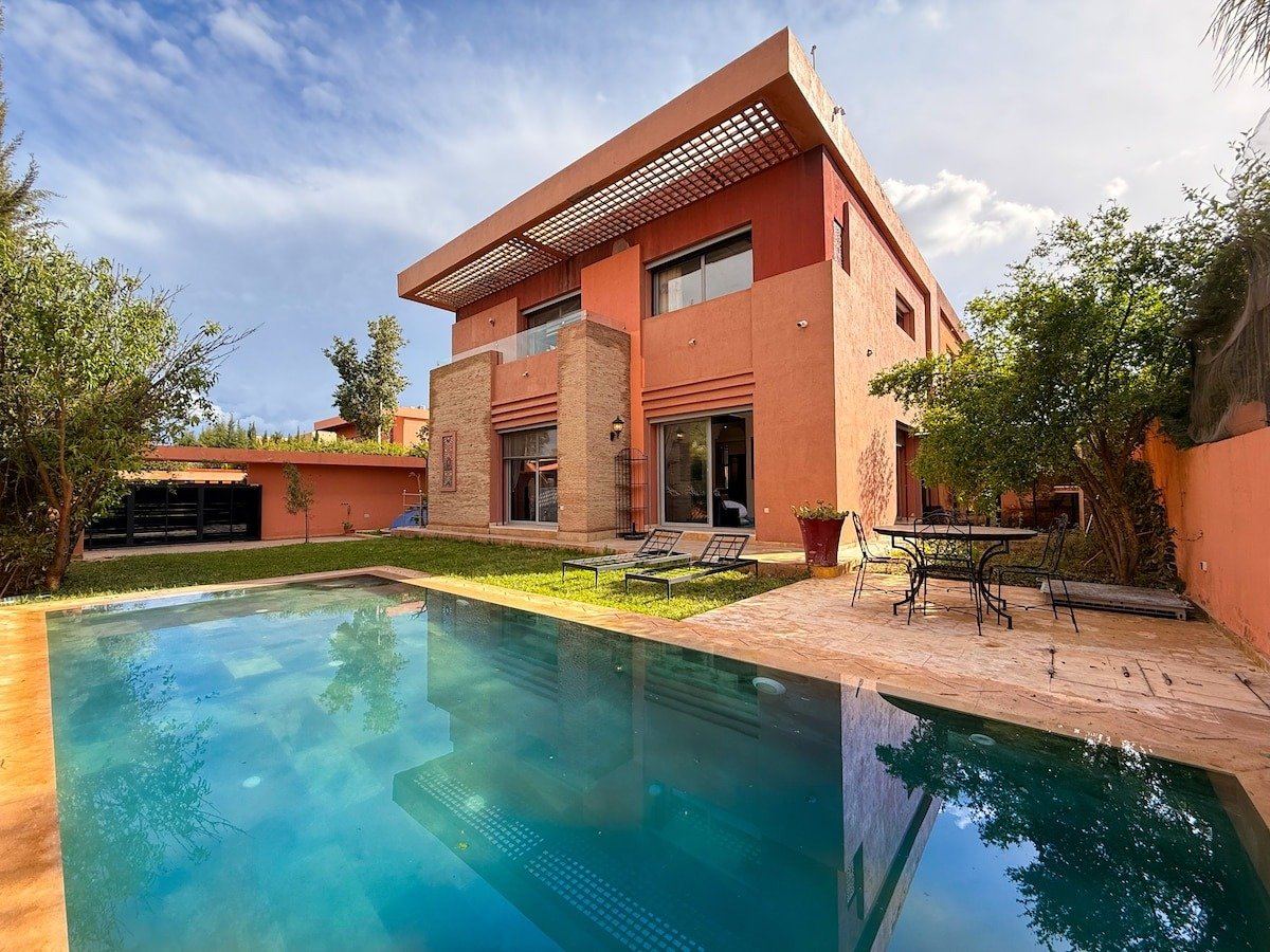 Villa de charme avec piscine chauffée – Résidence Akenza Golf Resort , Km. 8 Route de l'Ourika