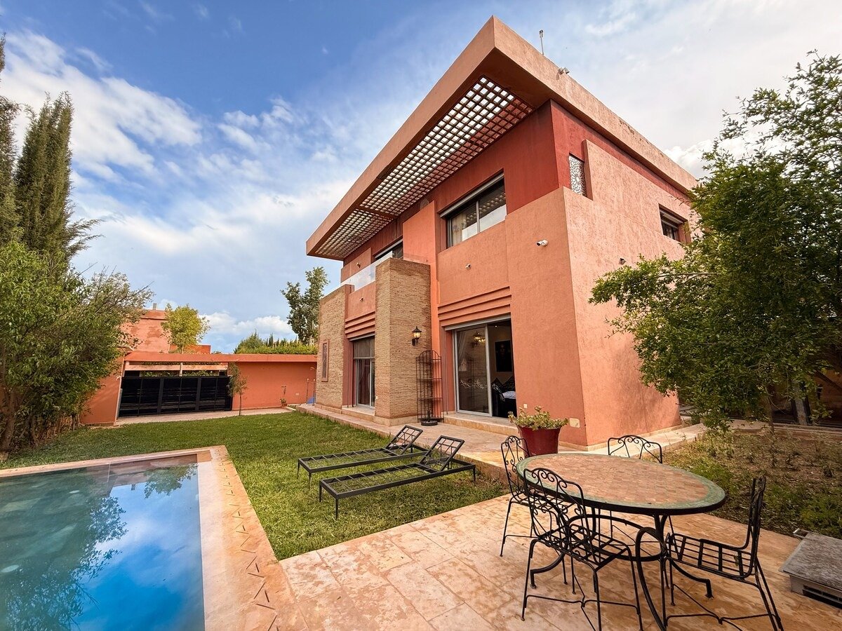 Villa de charme avec piscine chauffée et chauffage au sol – Résidence Akenza Golf Resort au Km. 8 Route de l'Ourika