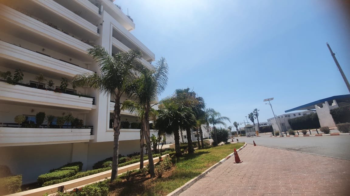 Un bel et spacieux appartement de 124m² meublé de 2ch avec grande terrasse à louer à la Marina Beach Agadir