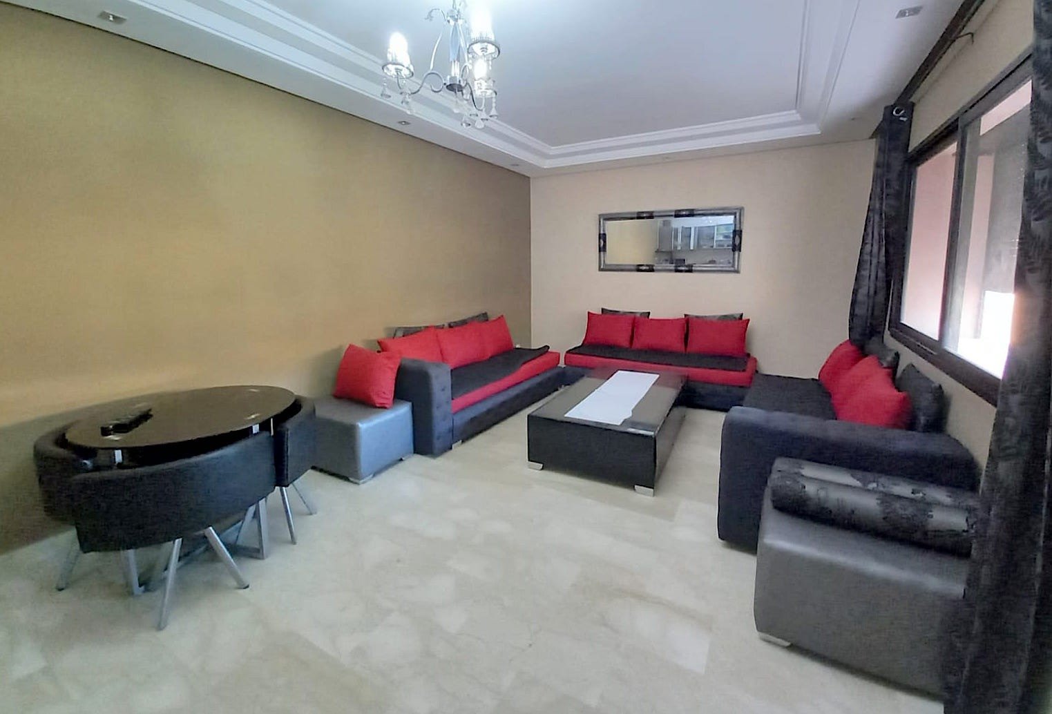 Appartement F2 bien meublé avec terrasse situé dans une résidence à Guéliz - Marrakech