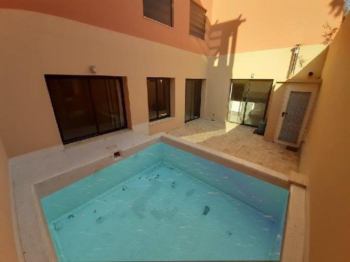 rare à ne pas rater : très beau duplex avec piscine privative, à louer vide, 4 chambres, 4 SBD, dans une résidence sécurisée proche écoles françaises- Marrakech