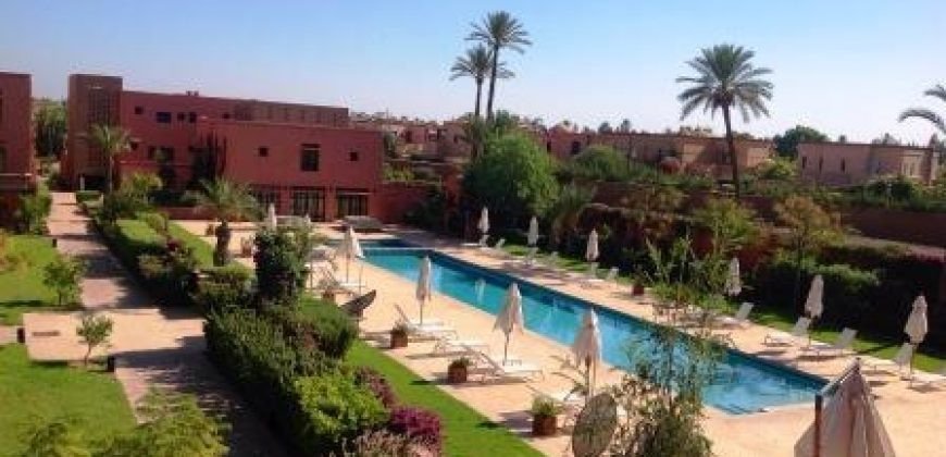 Bel appartement à louer meublé moderne avec une jolie terrasse  résidence avec beau jardin et piscine proche d'Amelkis