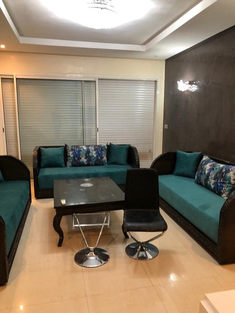 Bel appartement 2ch à louer meublé moderne  avec balcon traversant,résidence avec piscine à islane Hay Mohammadi