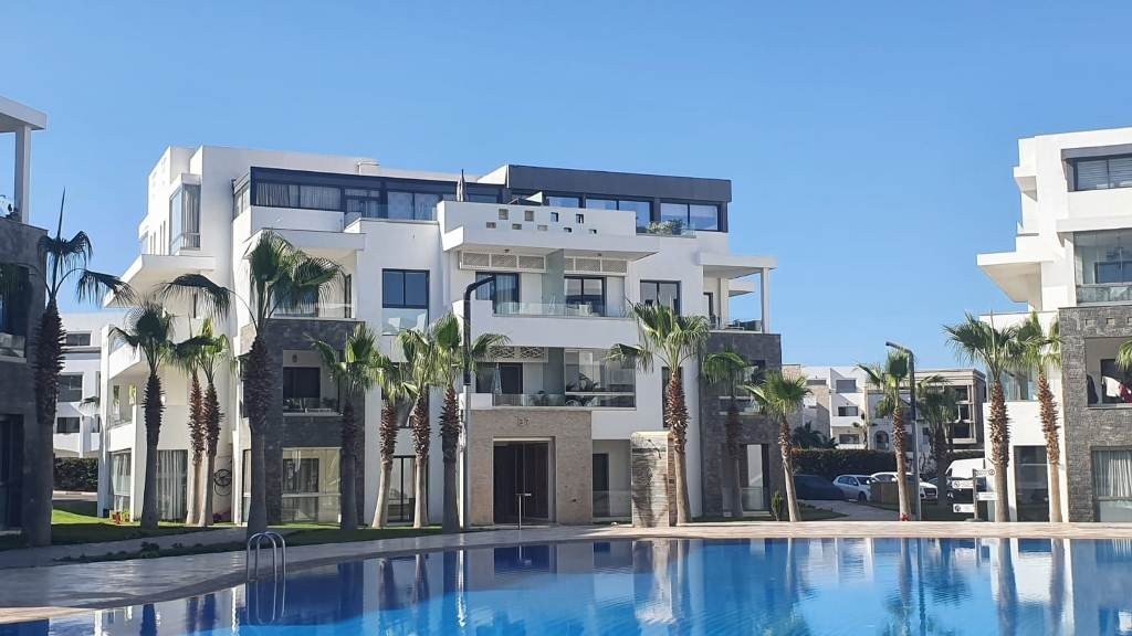 Bel appartement haut standing à louer bien meublé 2ch avec jolie terrasse résidence avec jardin et piscine à Founty