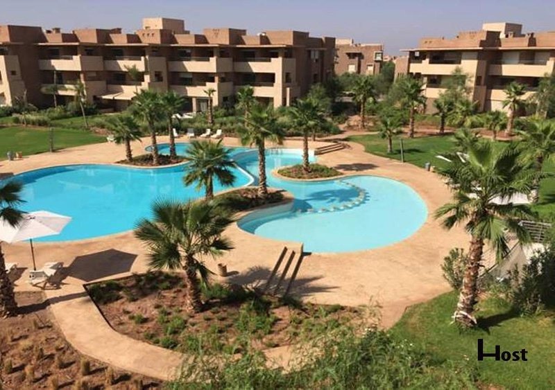 Magnifique Appartement Bien Meublée avec Terrasse situé dans une Résidence Avec Jardin et 3 Piscine à Prestigia Golf