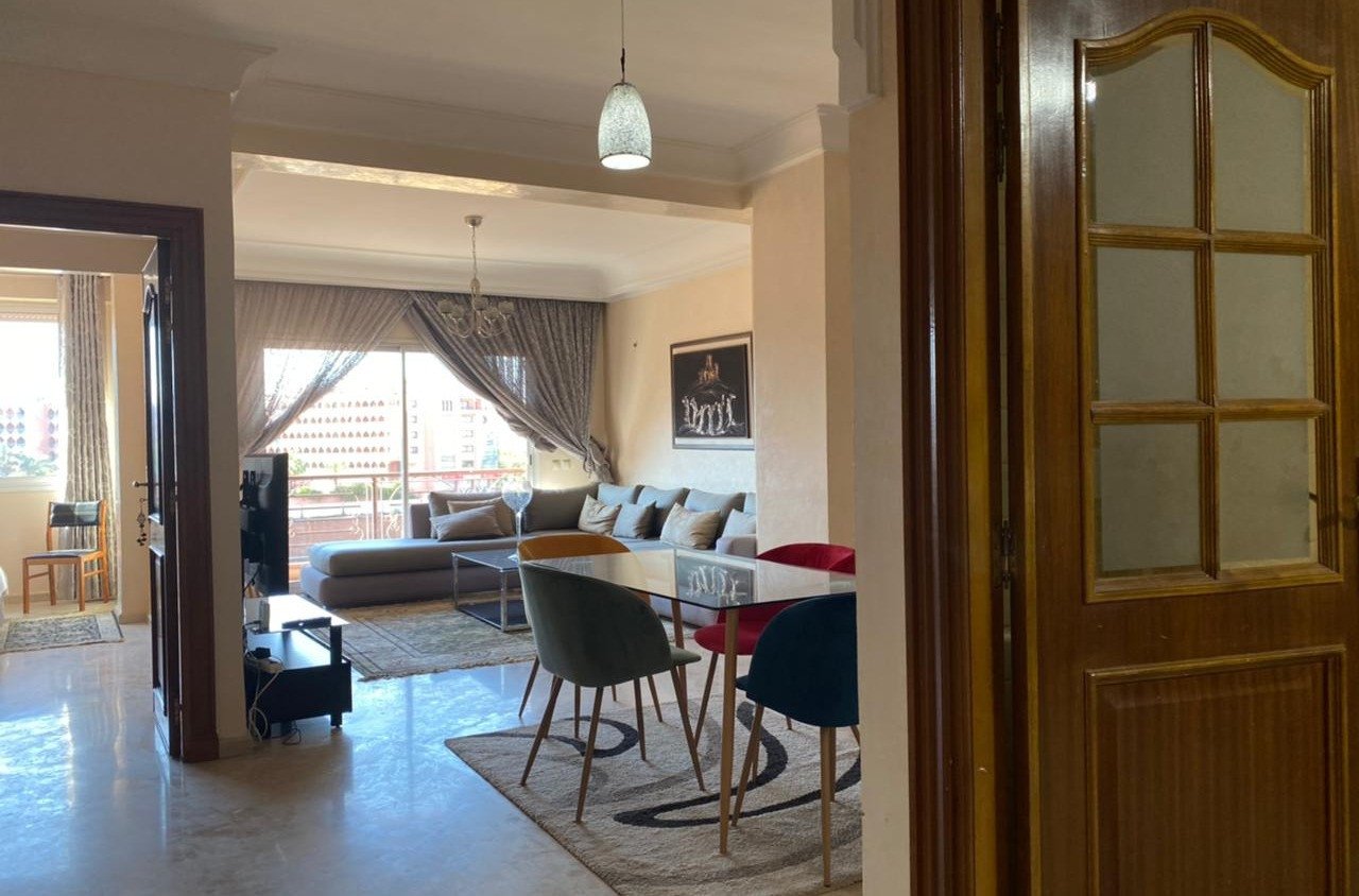 - Bel Appartement meublé à Louer de 2 chambres 2 salles de bain dans une résidence avec piscine collective à L'hivernage ( proche de menarra mall ) - Marrakech