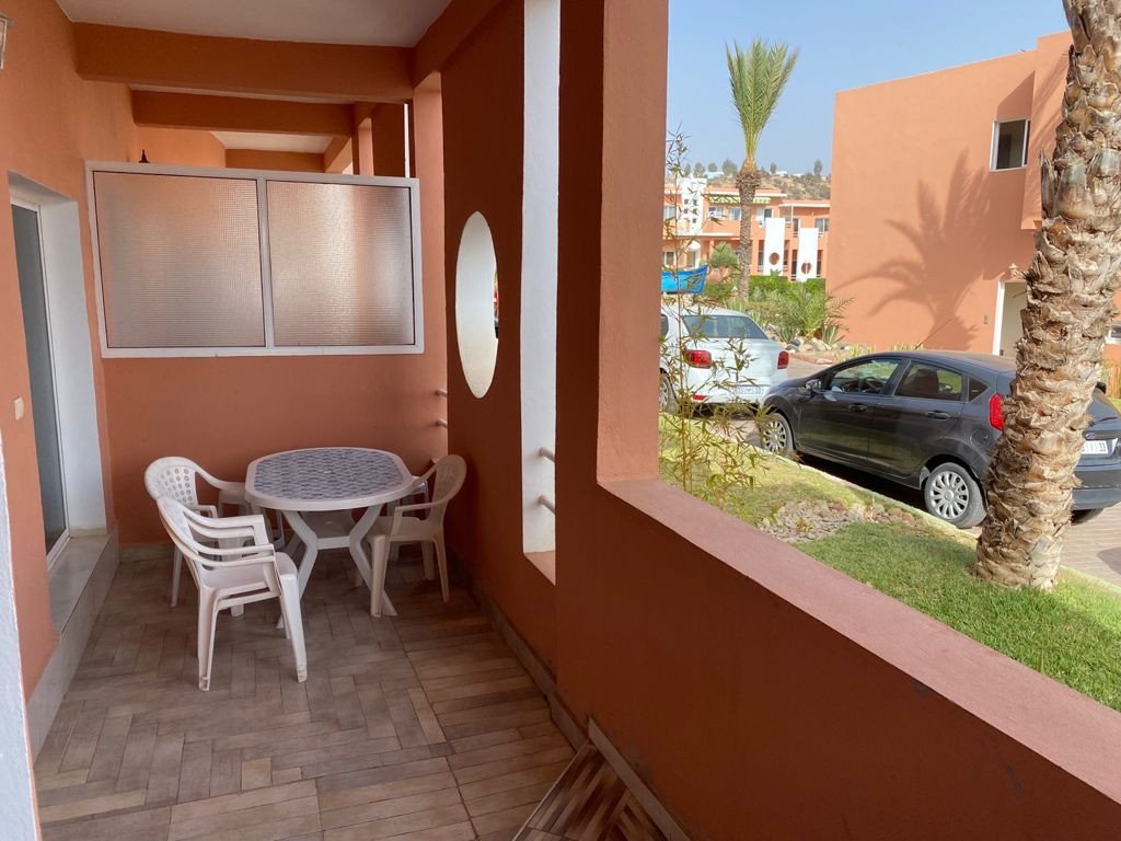 Superbe appartement meublé 2ch à louer longue durée à Imi Ouaddar