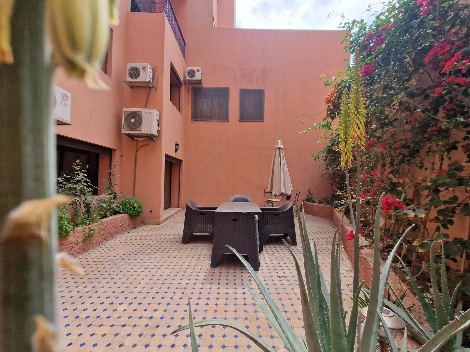 Beau Duplex 3ch grande terrasse lumineux & central au beau quartier de Majorelle