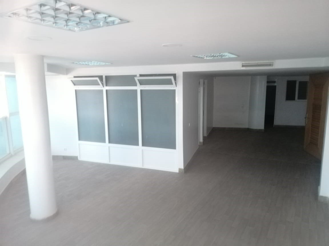 Plusieurs Plateaux Bureaux à Louer au Centre Ville de 82m² au 150m²