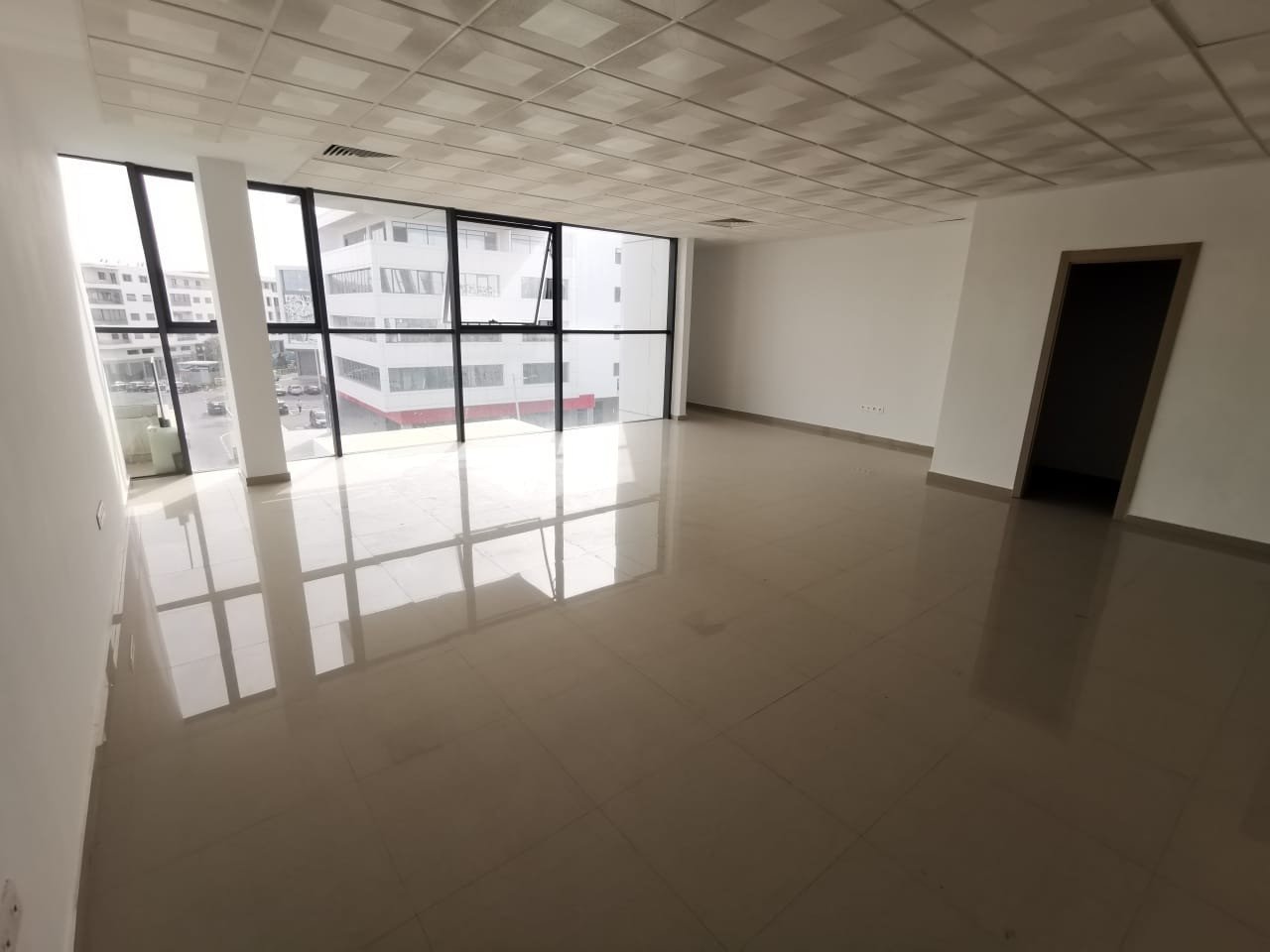 A louer plateau bureau haut standing immeuble neuf situé à Agadir