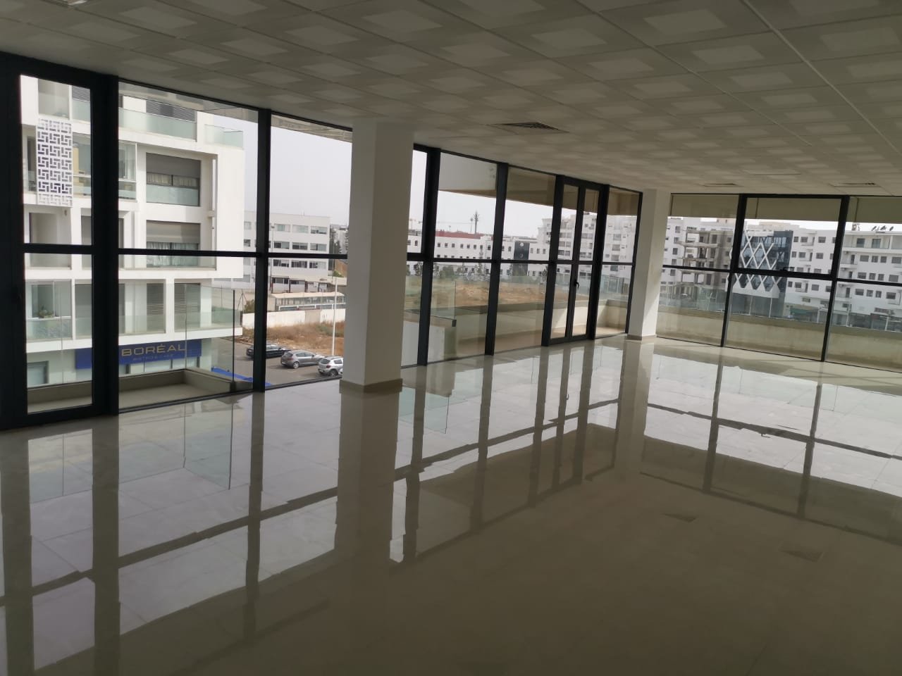 A louer plateau bureau de 110m² haut standing immeuble neuf situé à Agadir