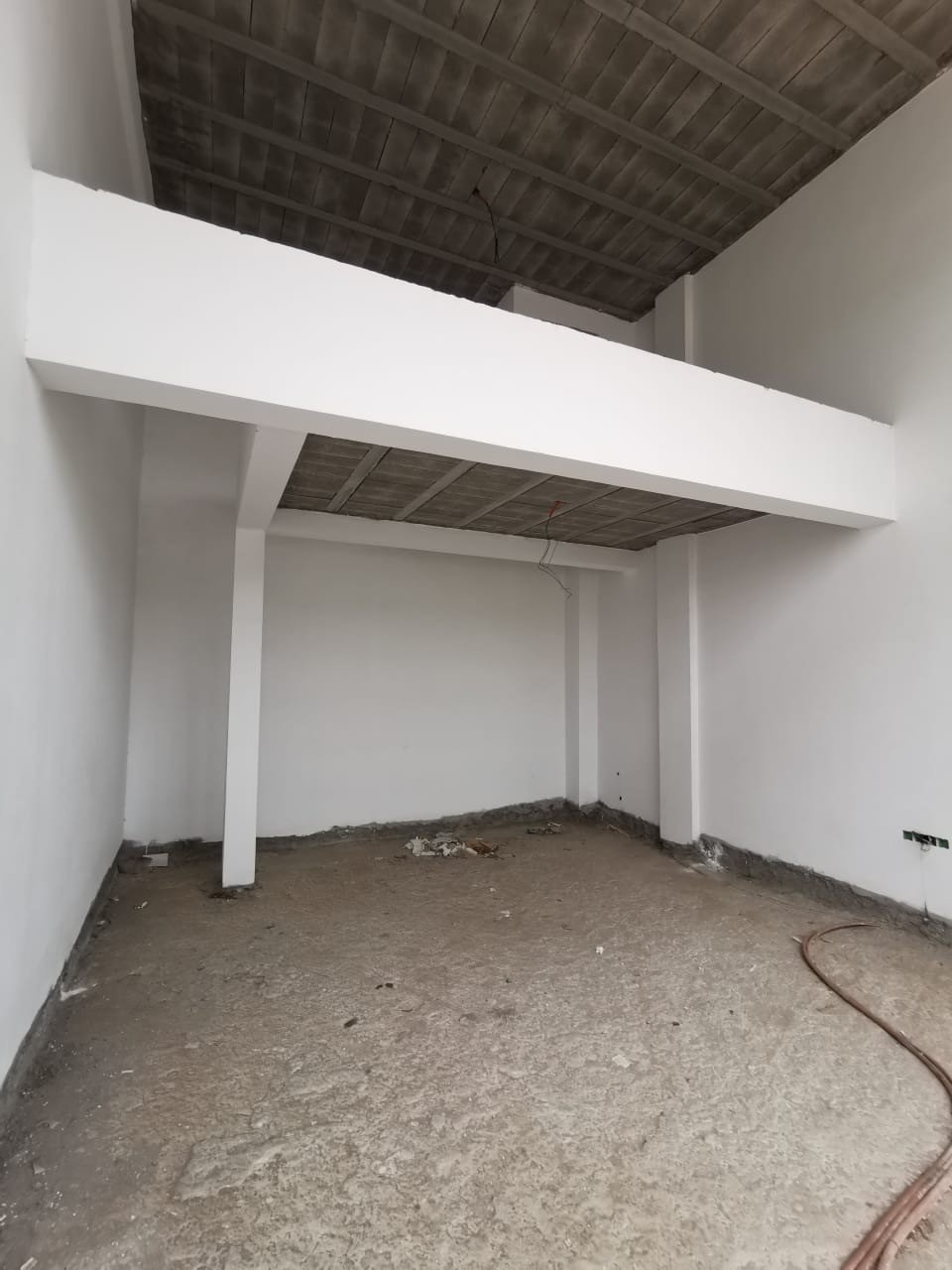 Locaux commerciaux à louer de diverses superficies situés au quartier Founty