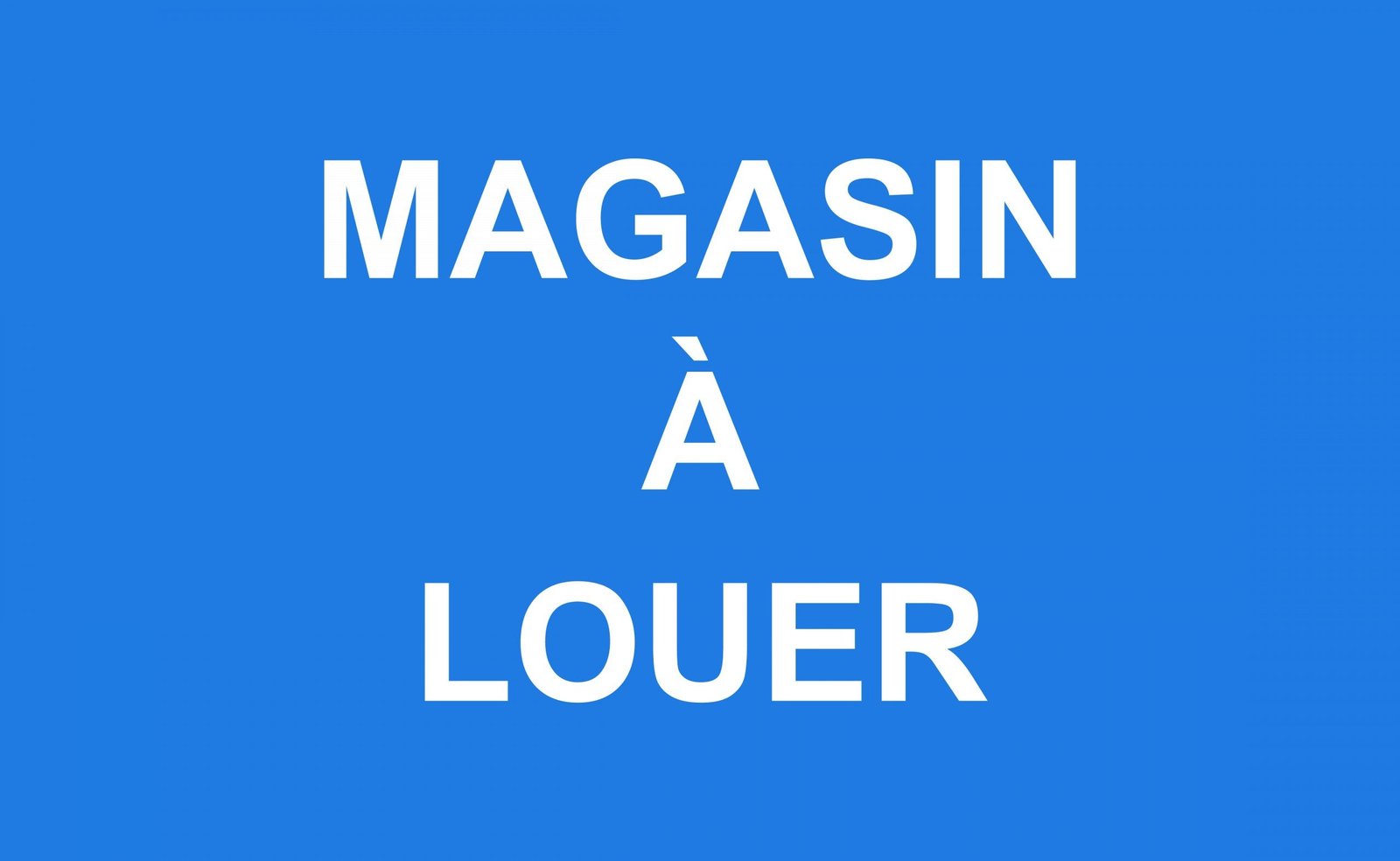 A louer un grand dépôt commercial bien ensoleillé et bien placé d'une sup de 250 m² à Hay Dakhla Agadir