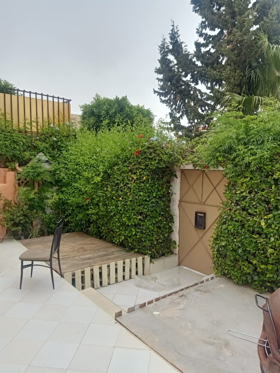 Jolie maison à louer vide 3ch avec jardin située au quartier Charaf