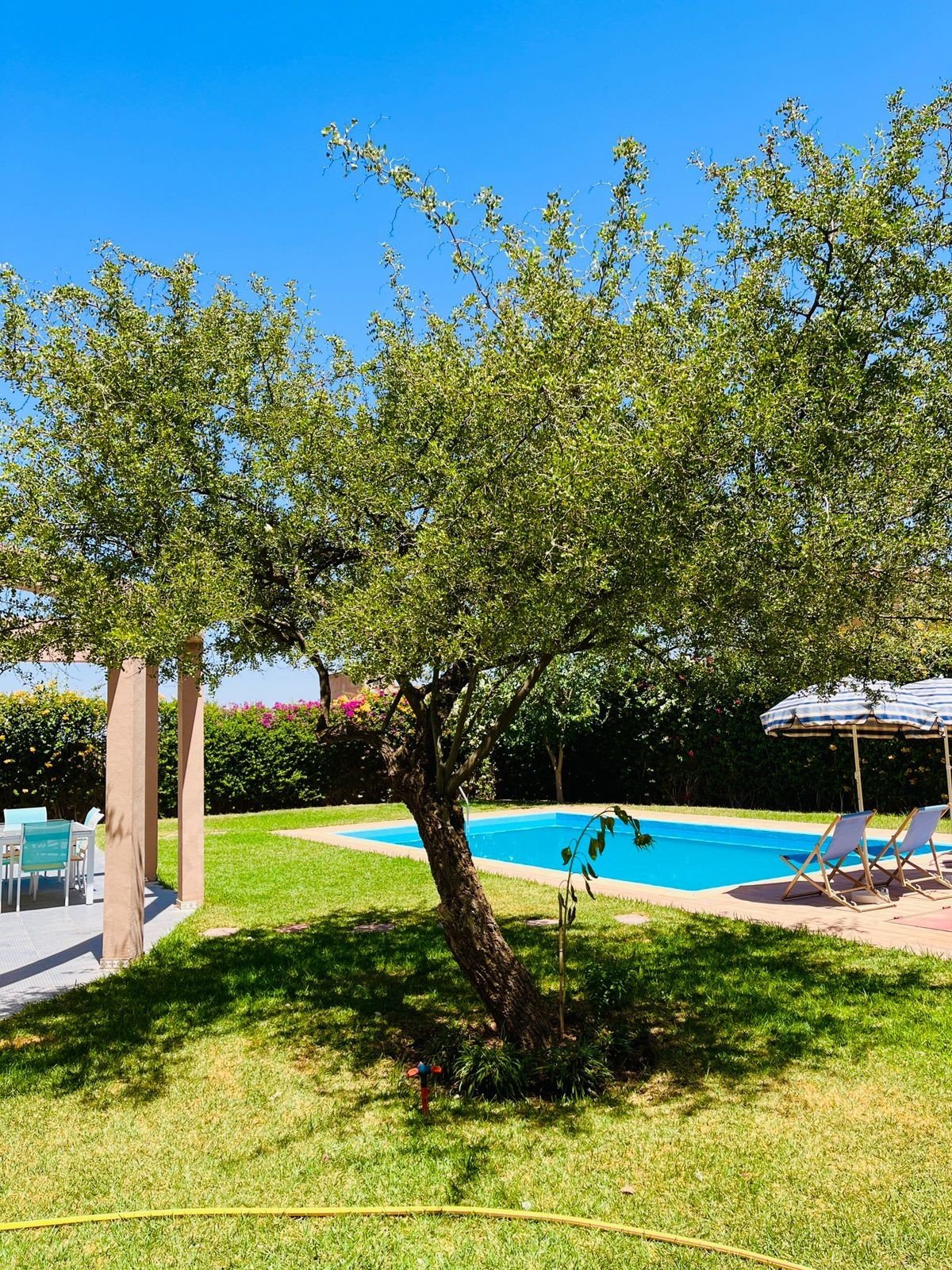 Belle villa avec piscine beau jardin,  Rte Ourika  17km de Marrakech