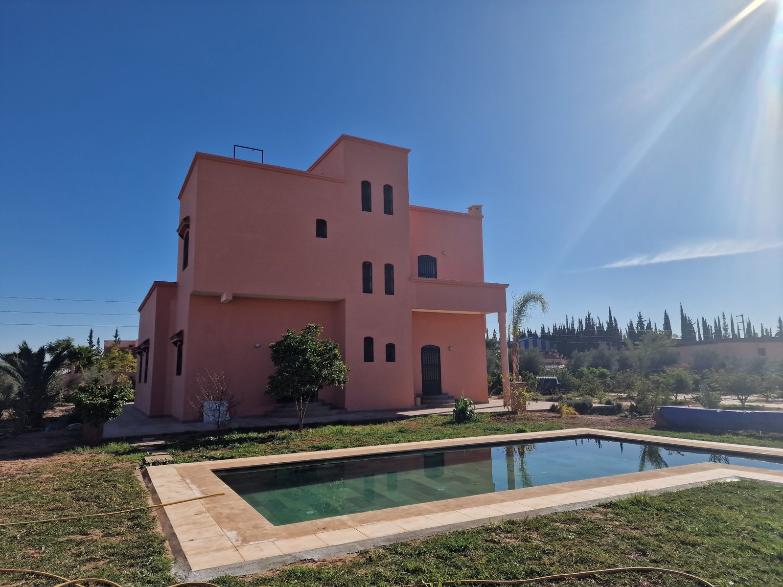 Villa de Compagne avec gd jardin et piscine 20mn du centre ville de Marrakech