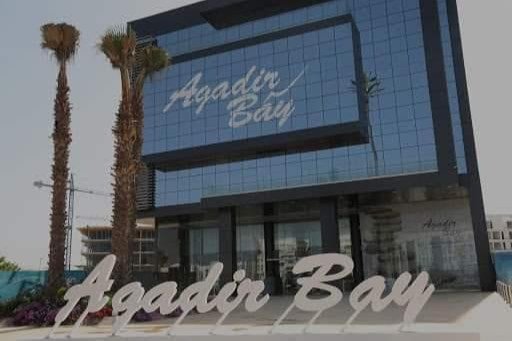 TINASS IMMO vous a trouvé un appartement à vendre de 2 chambres d'une sup de 90m² au 4ème étage dans une résidence calme et sécurisé à Agadir Bay