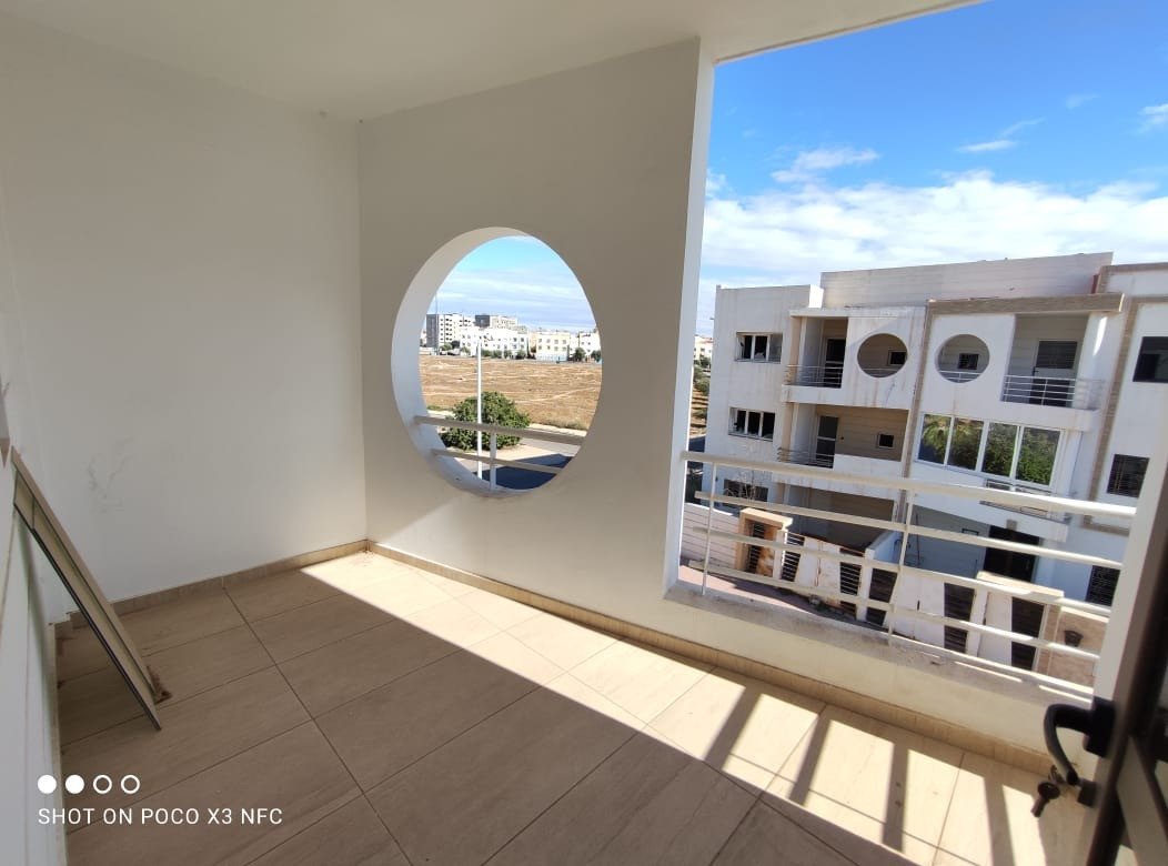 A VENDRE  une belle villa avec jardin de 4 chambres d'une sup de 284 m²  près de Marjane et l'Ecole Française à Haut Founty