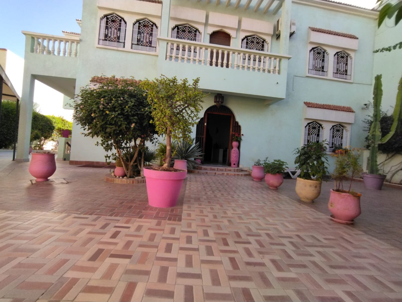 Bonne opportunité à saisir : Villa à vendre combine le traditionnel et le classique chic à 10 mn du centre d'Agadir